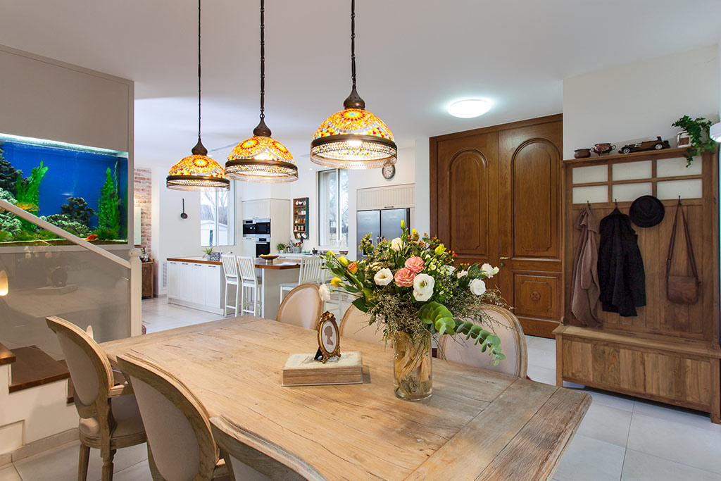 לרקוד עם אומנית